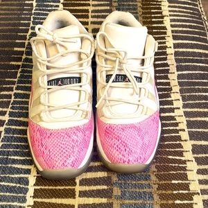 Pink Snake Skin Jordan 11’s size 6.5 youth